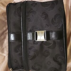 New Samsonite 2 tier travelling toiletry bag